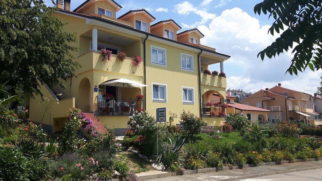 Apartments Topalovic コストレナ エクステリア 写真