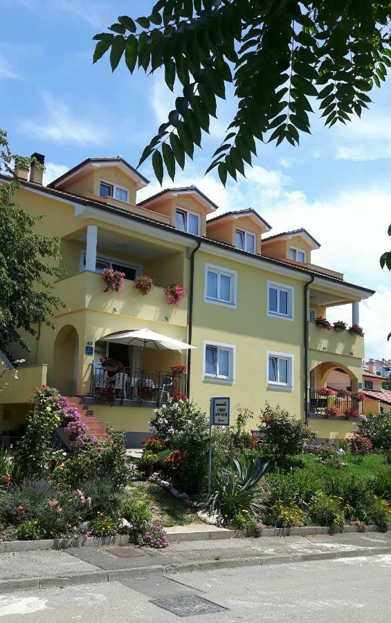 Apartments Topalovic コストレナ エクステリア 写真